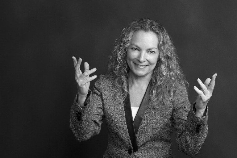 susan-hassol-portait